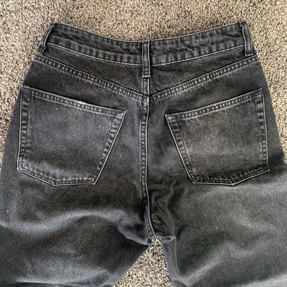 TOPSHOP black wash mom jeans - Picture 4 of 5